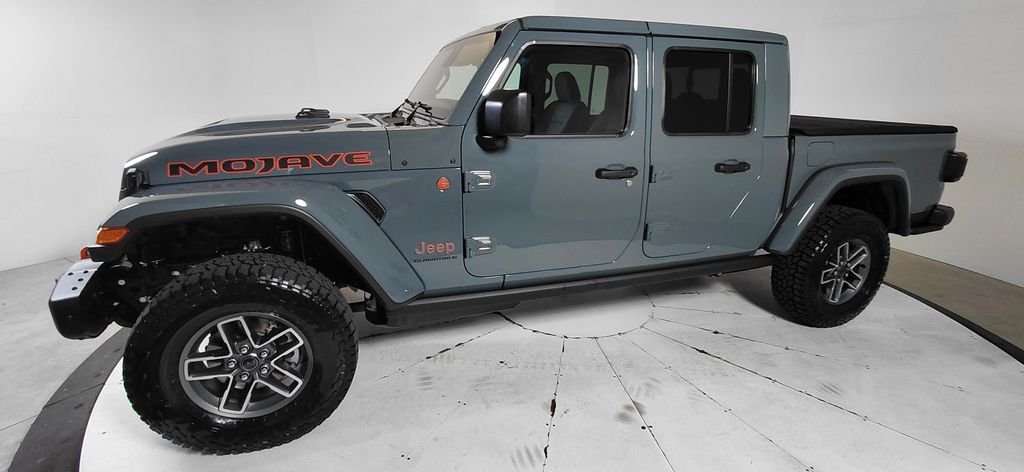 New 2026 Anvil Clear-Coat Exterior Paint Jeep Mojave X image 4
