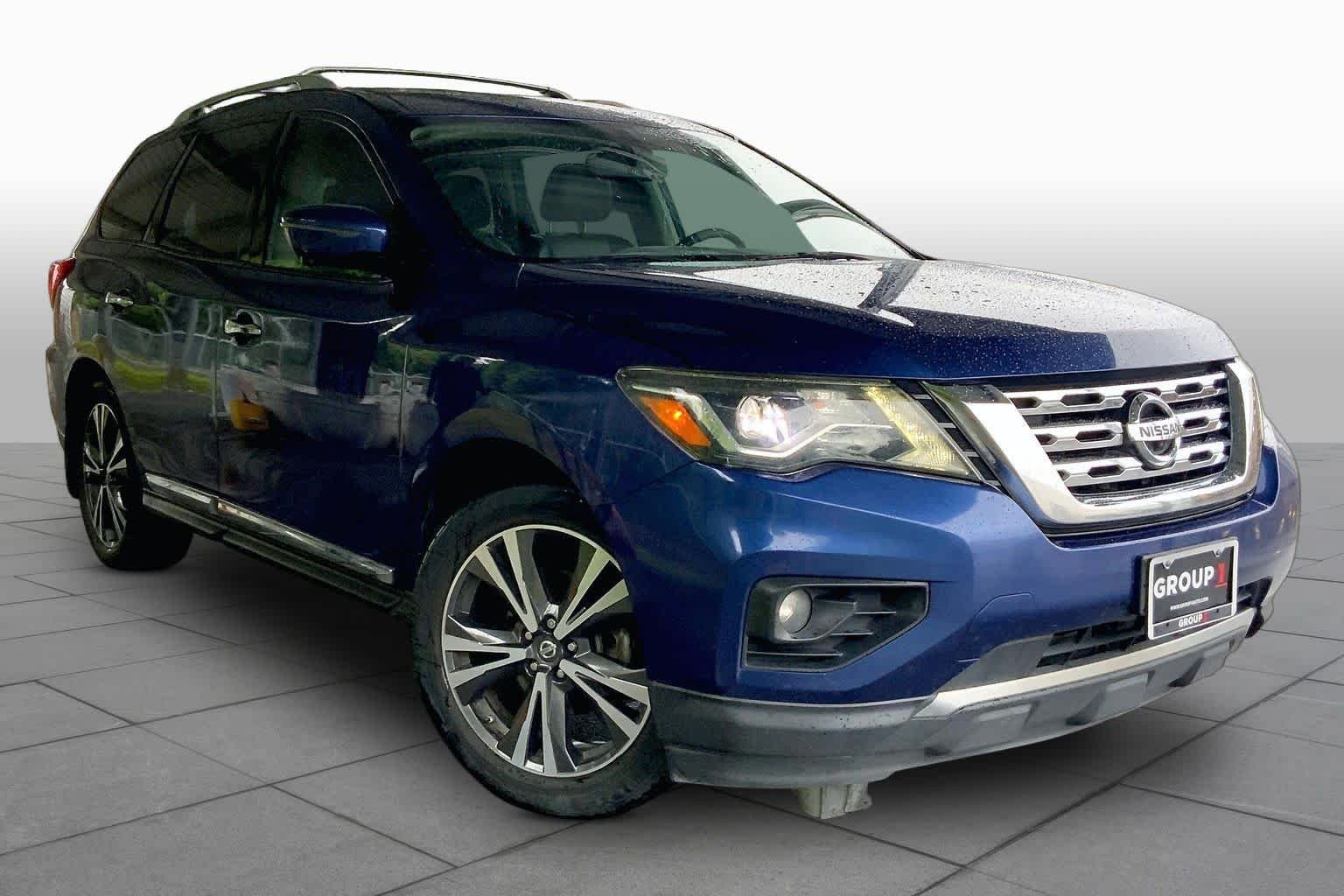 Used 2017 Nissan Pathfinder Platinum with VIN 5N1DR2MN4HC625502 for sale in Stafford, TX