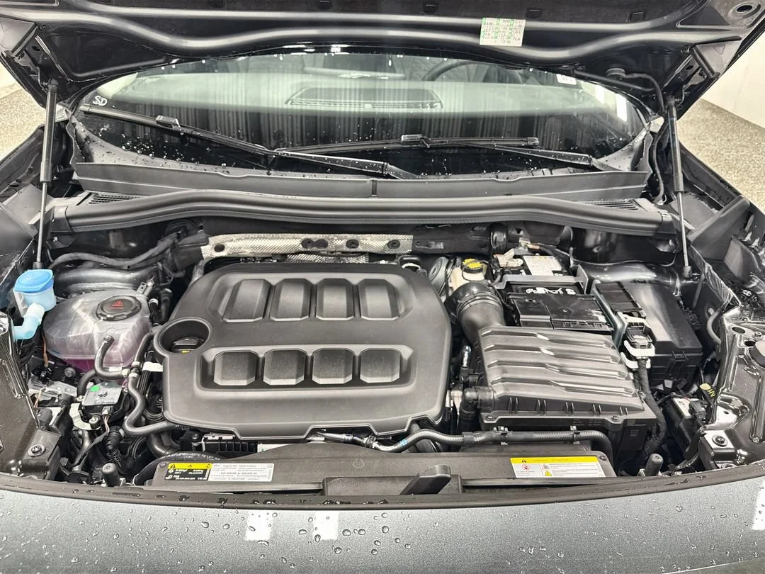 New 2026 Platinum Gray Metallic Volkswagen S image 10