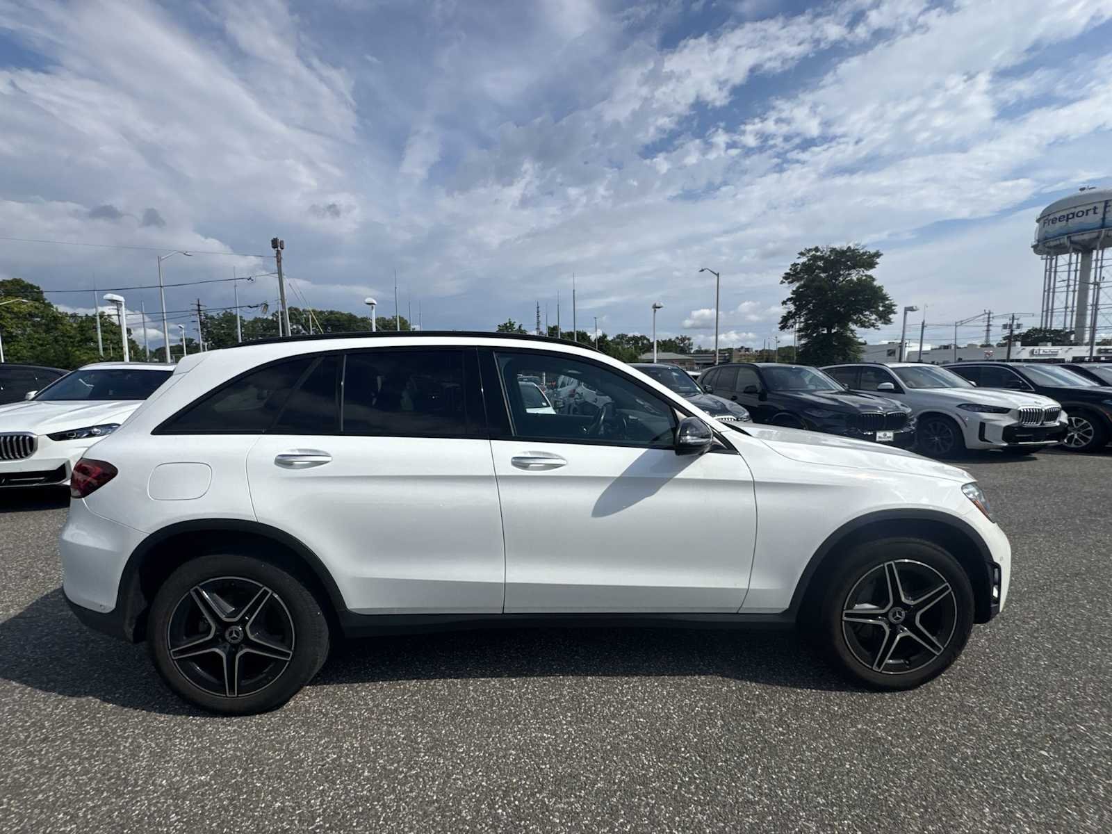 2021 Mercedes-Benz GLC GLC300 - Photo 8