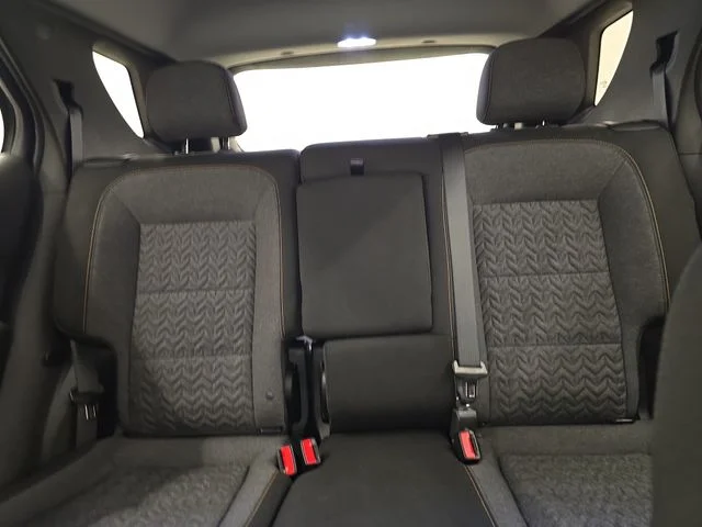 Used 2024 Summit White Chevrolet LT image 21
