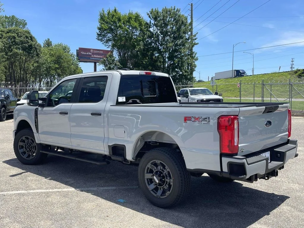 New 2026 Avalanche Ford F-250® XL image 5