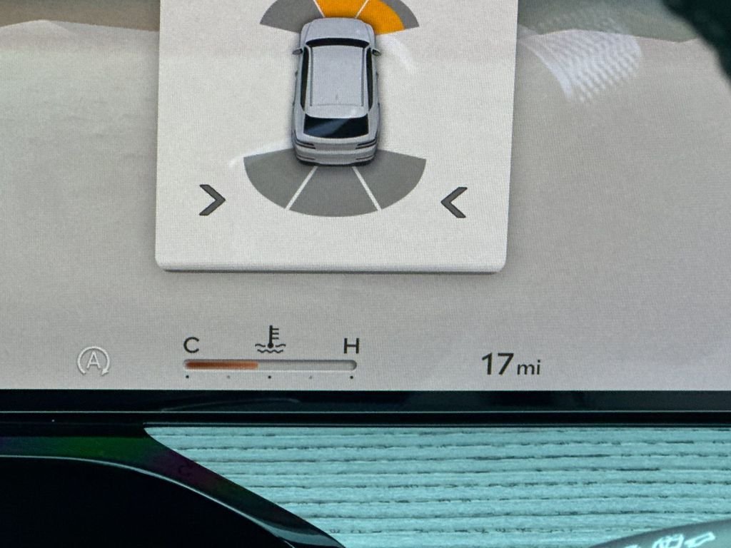 New 2026 Silver Genesis 2.5T Select image 28