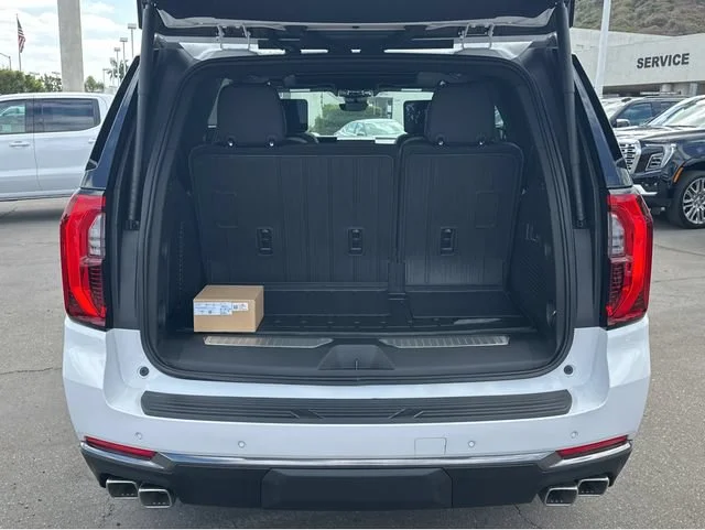 New 2026 Summit White GMC AT4 image 31