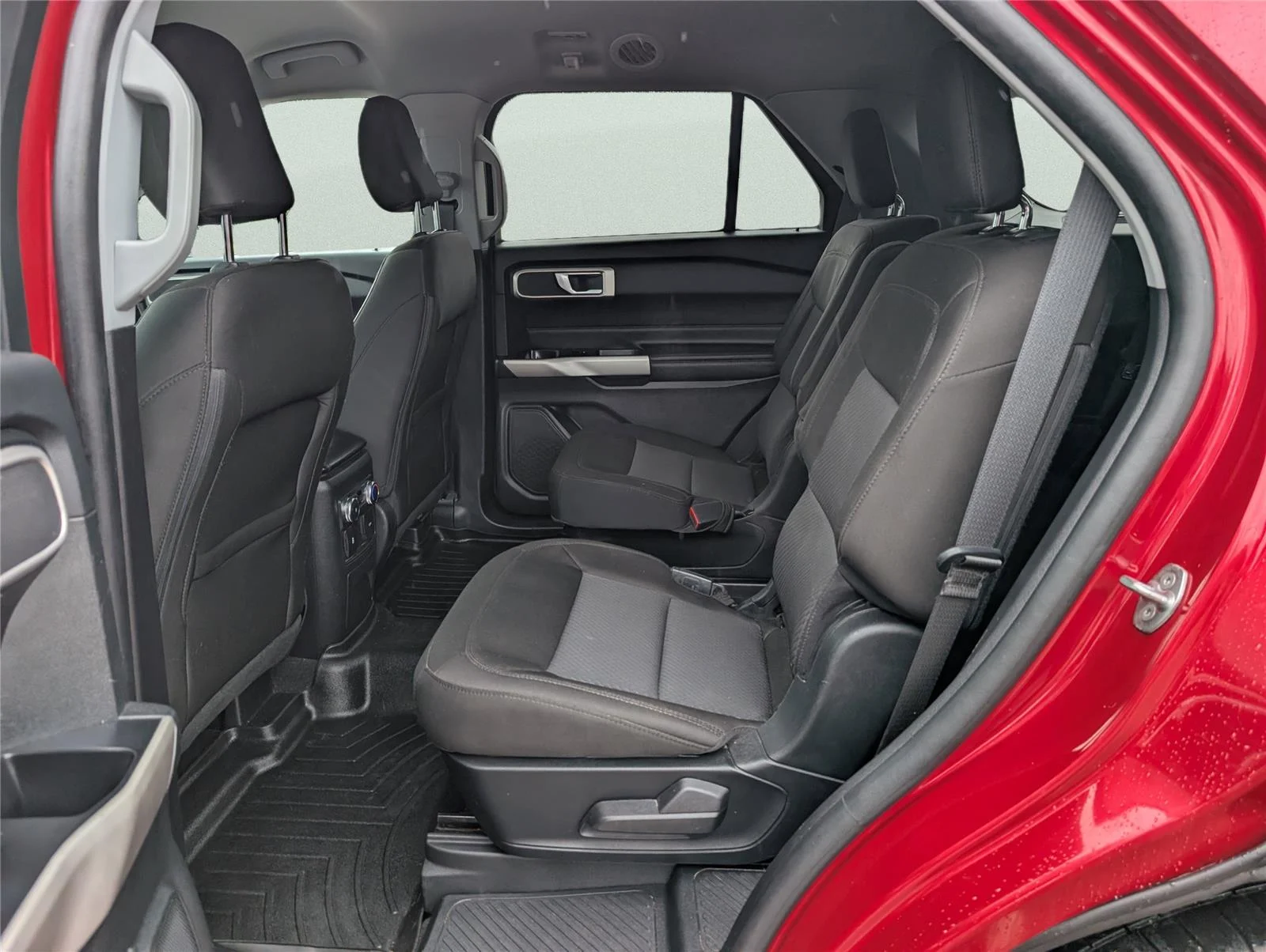 Used 2022 Rapid Red Metallic Tinted Clearcoat Ford XLT image 46