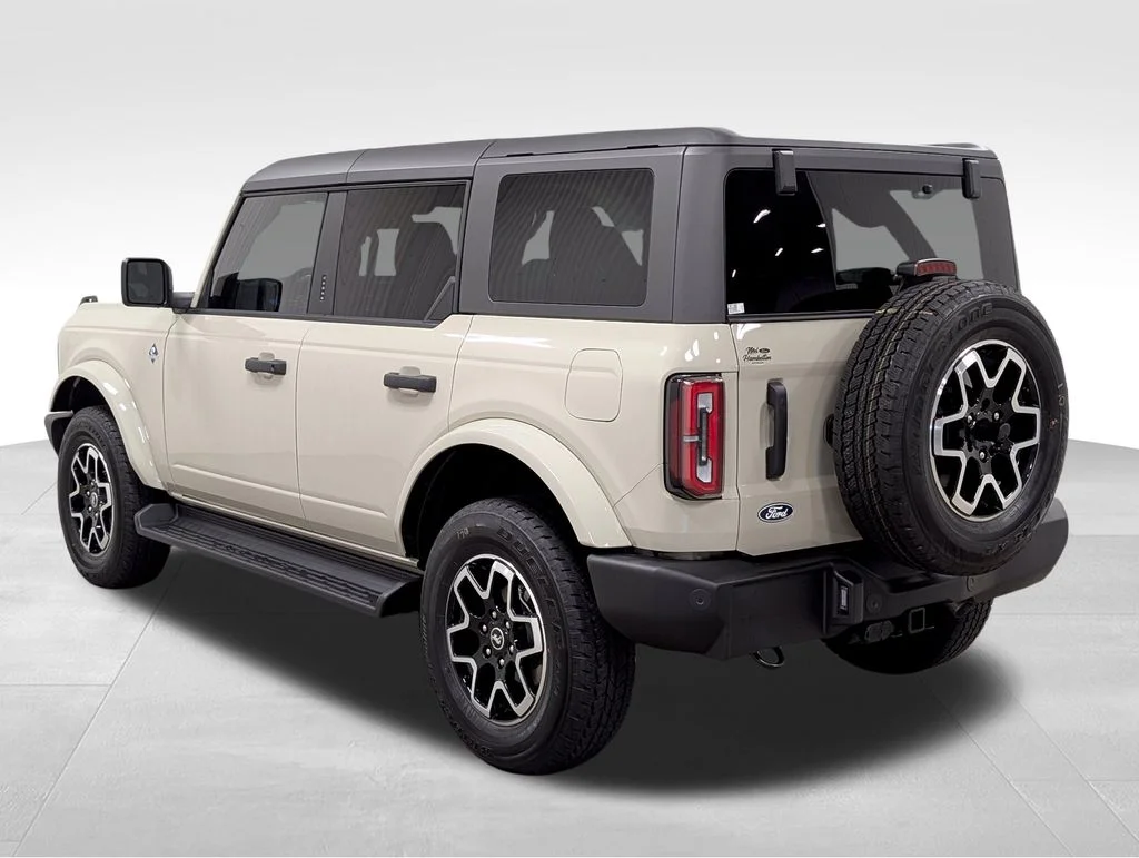 New 2026 Desert Sand Ford Outer Banks® image 23