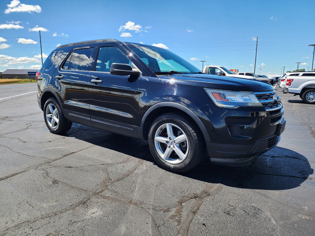 Used 2018 Shadow Black Ford Base image 2