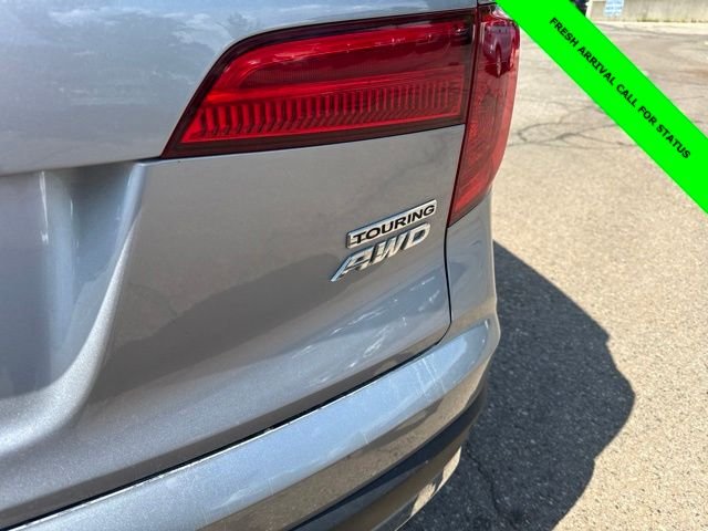 Used 2017 Lunar Silver Metallic Honda Touring image 9