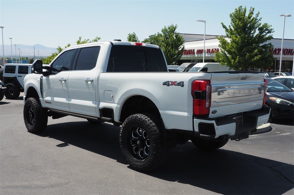 2024 Ford F-350 photo 3