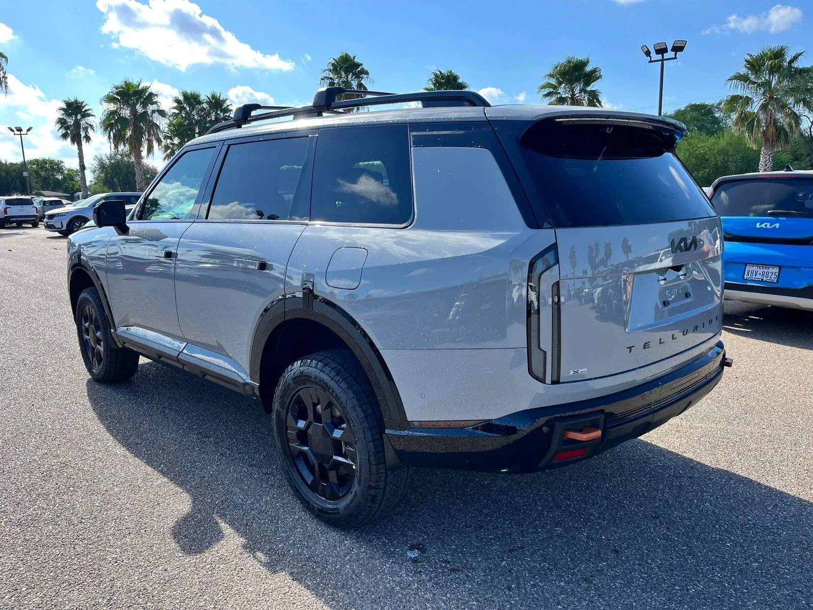 New 2027 Gray Kia X-Pro SX-Prestige image 5