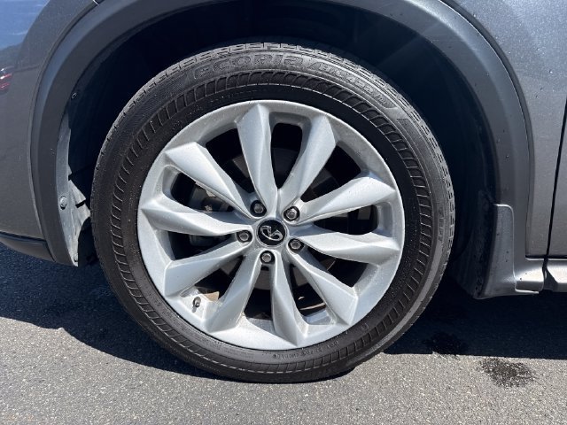 Used 2019 Graphite Shadow INFINITI ESSENTIAL image 28