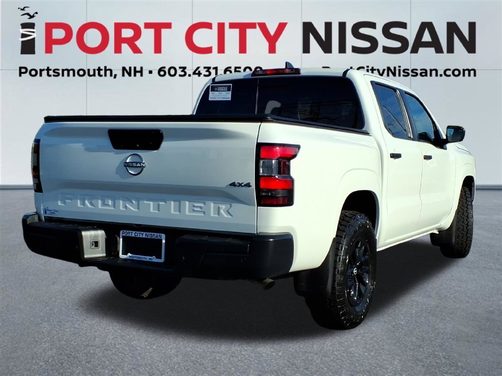 Used 2025 Glacier White Nissan S v6 w/intelligent cruise control & apple car play image 29