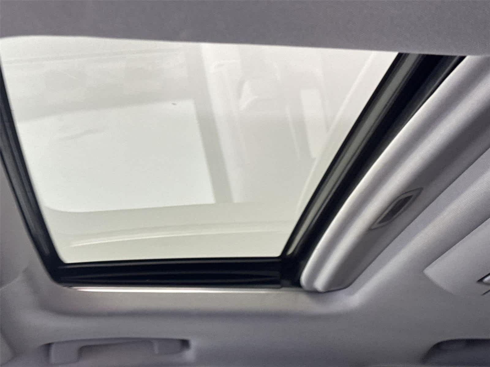 Used 2017 BLACK Chevrolet Premier image 13