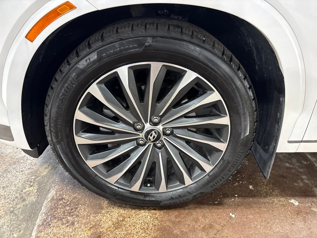 Certified Used 2024 White Hyundai Calligraphy image 9