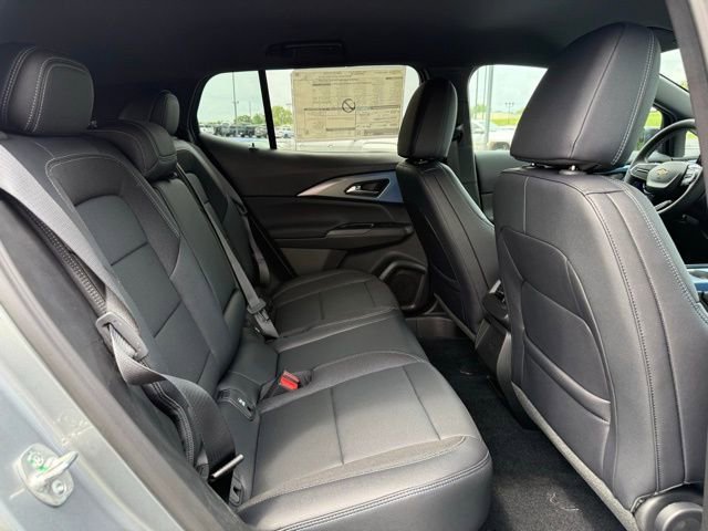 2025 Chevrolet Equinox EV LT - Photo 13