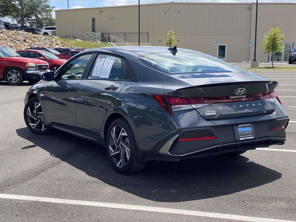 Certified Used 2025 Gray Hyundai SEL Sport image 5