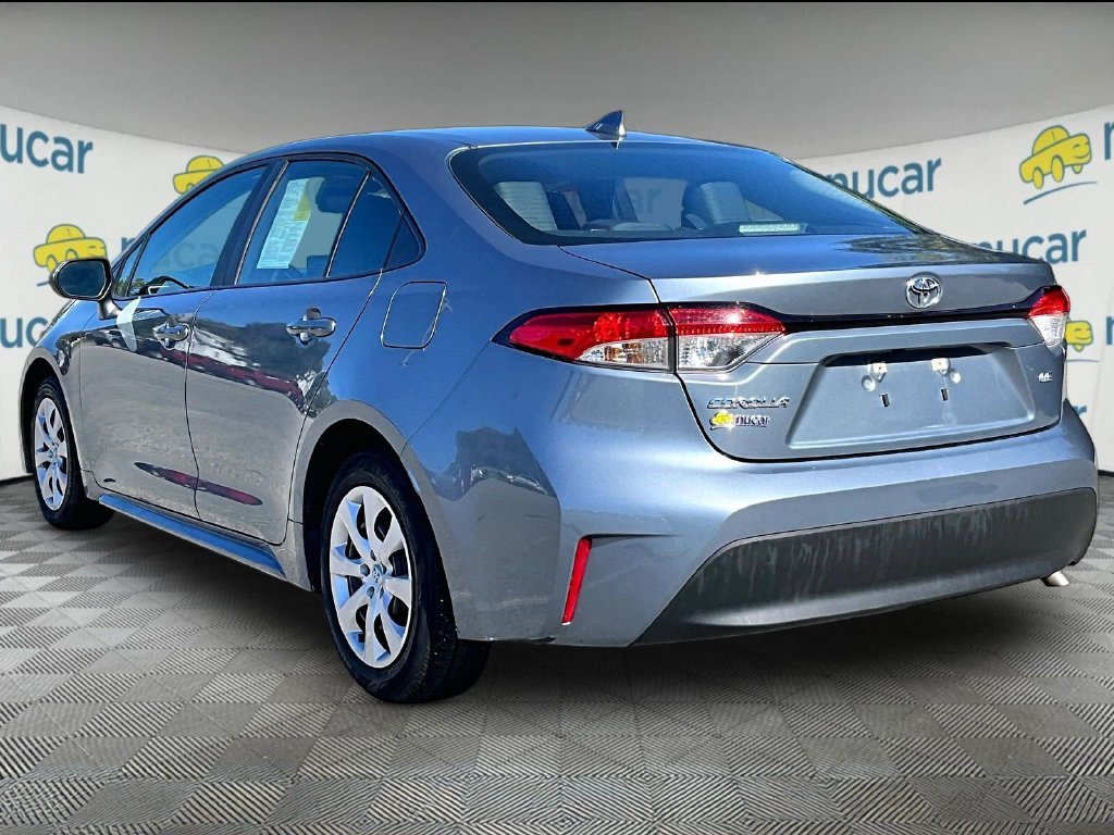 Used 2024  Toyota LE image 4