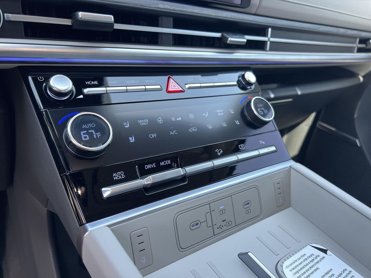 New 2026 Serenity White Hyundai Limited 6P image 27