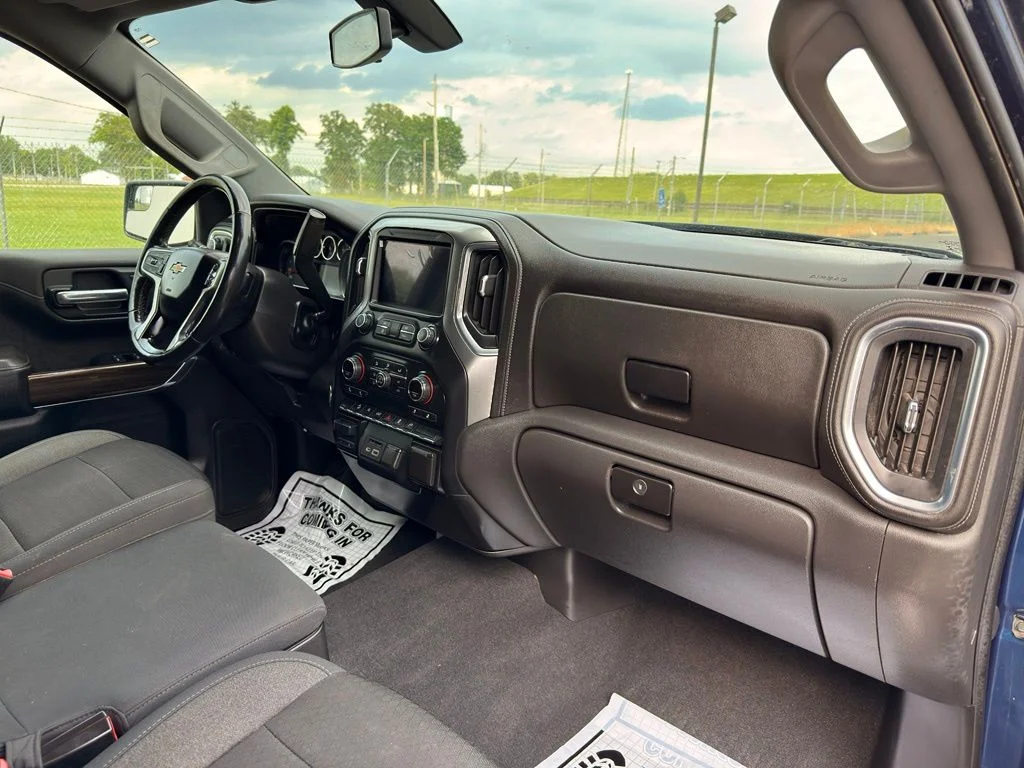 Used 2020 Blue Chevrolet LT image 30