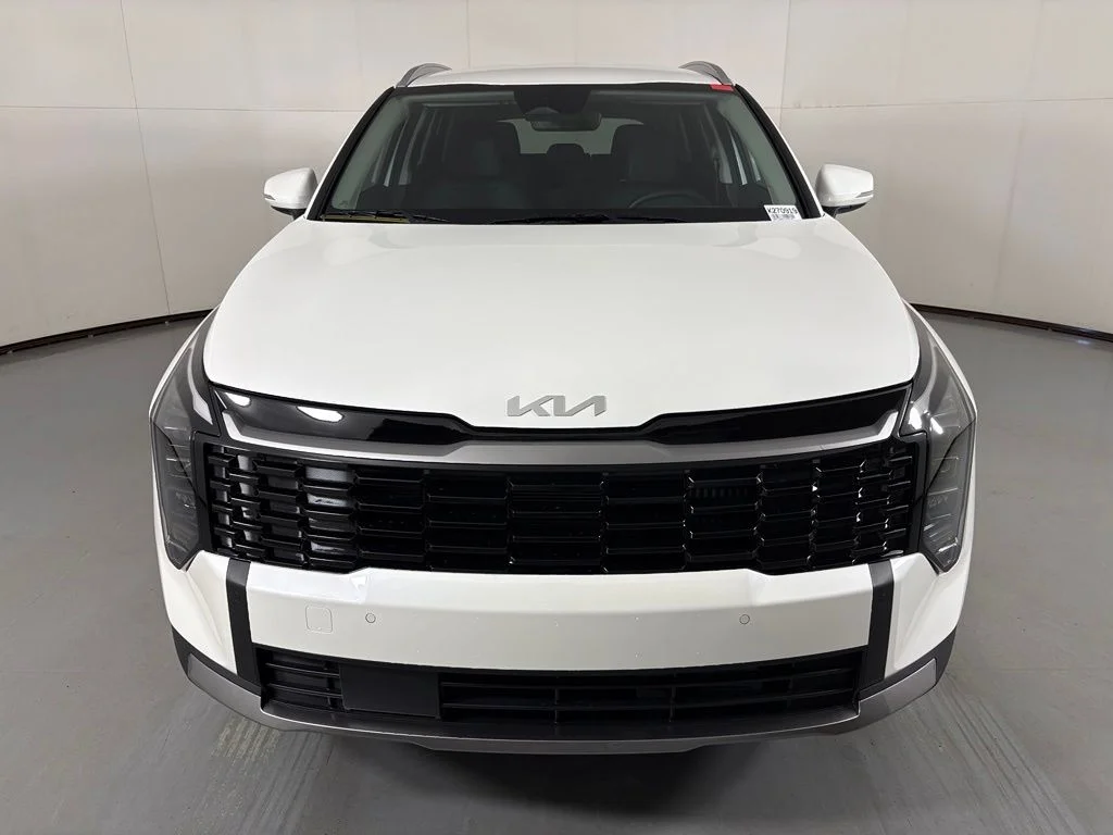 New 2027 White Kia EX image 3
