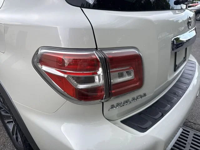 Used 2017 White Nissan SL image 38