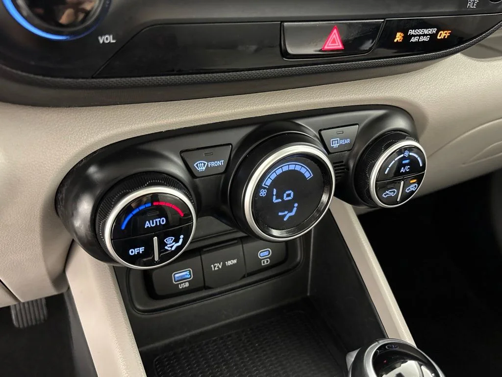 Used 2025 Gray Hyundai SEL image 40