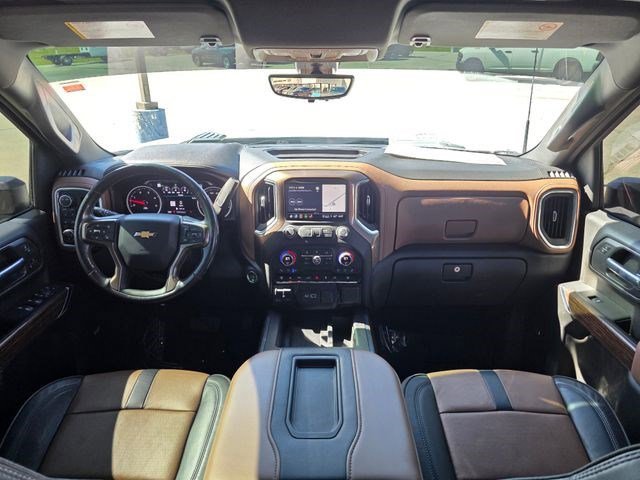 Used 2021 Iridescent Pearl Tricoat Chevrolet High Country image 20
