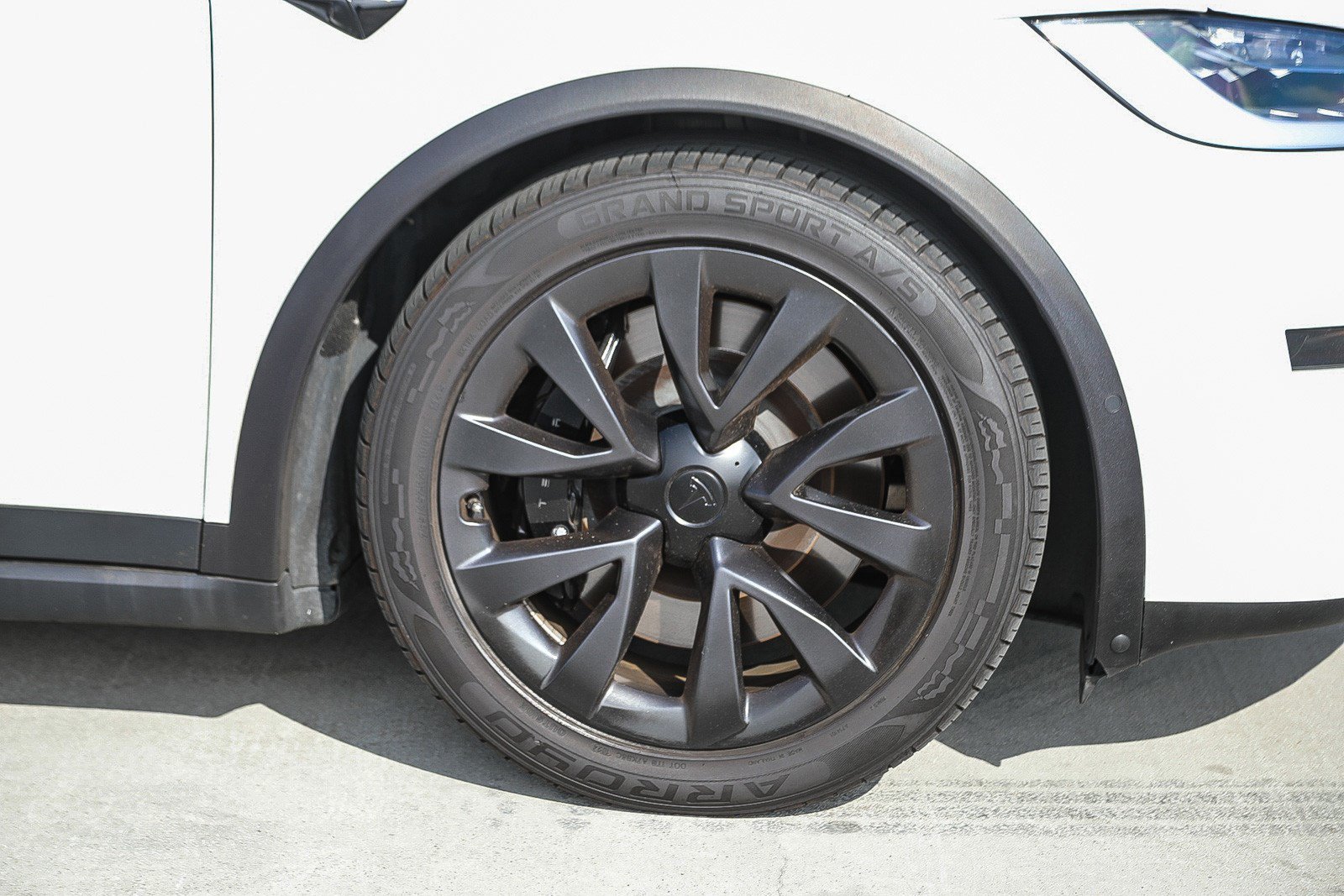 2023 Tesla Model X Long Range - Photo 9