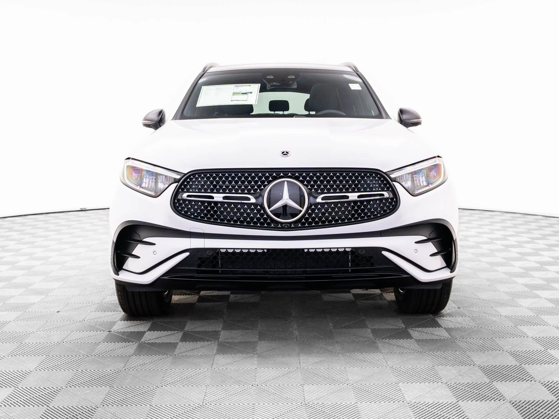 New 2026 White Mercedes-Benz GLC 300 image 9