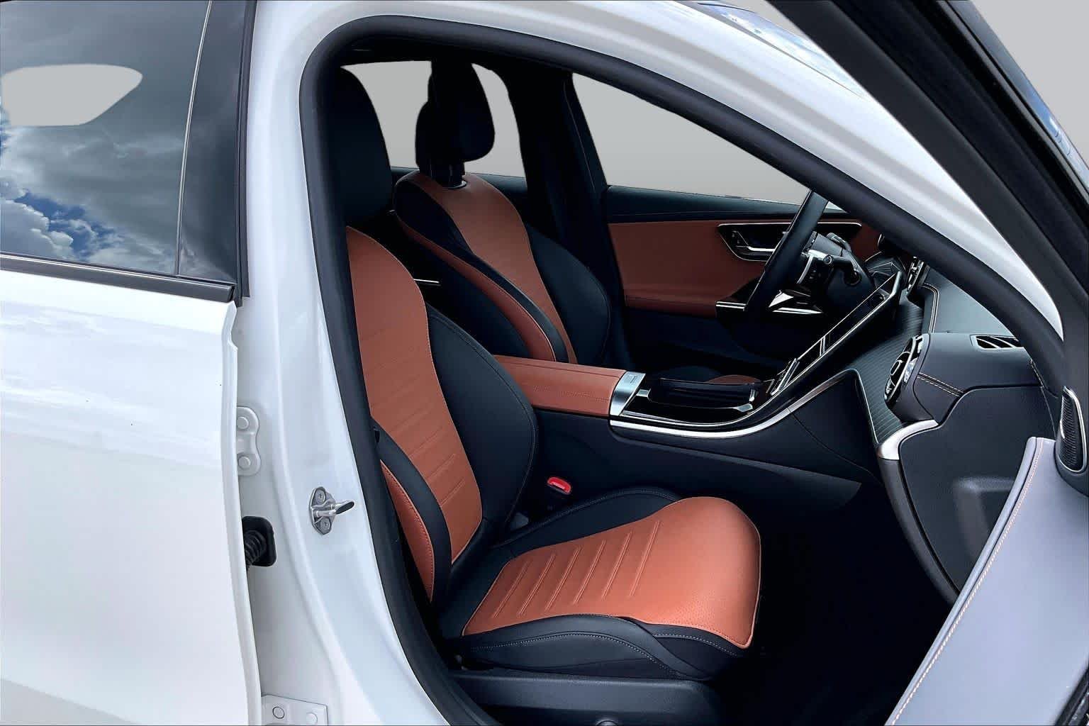 Used 2023 Polar White Mercedes-Benz C 300 image 9
