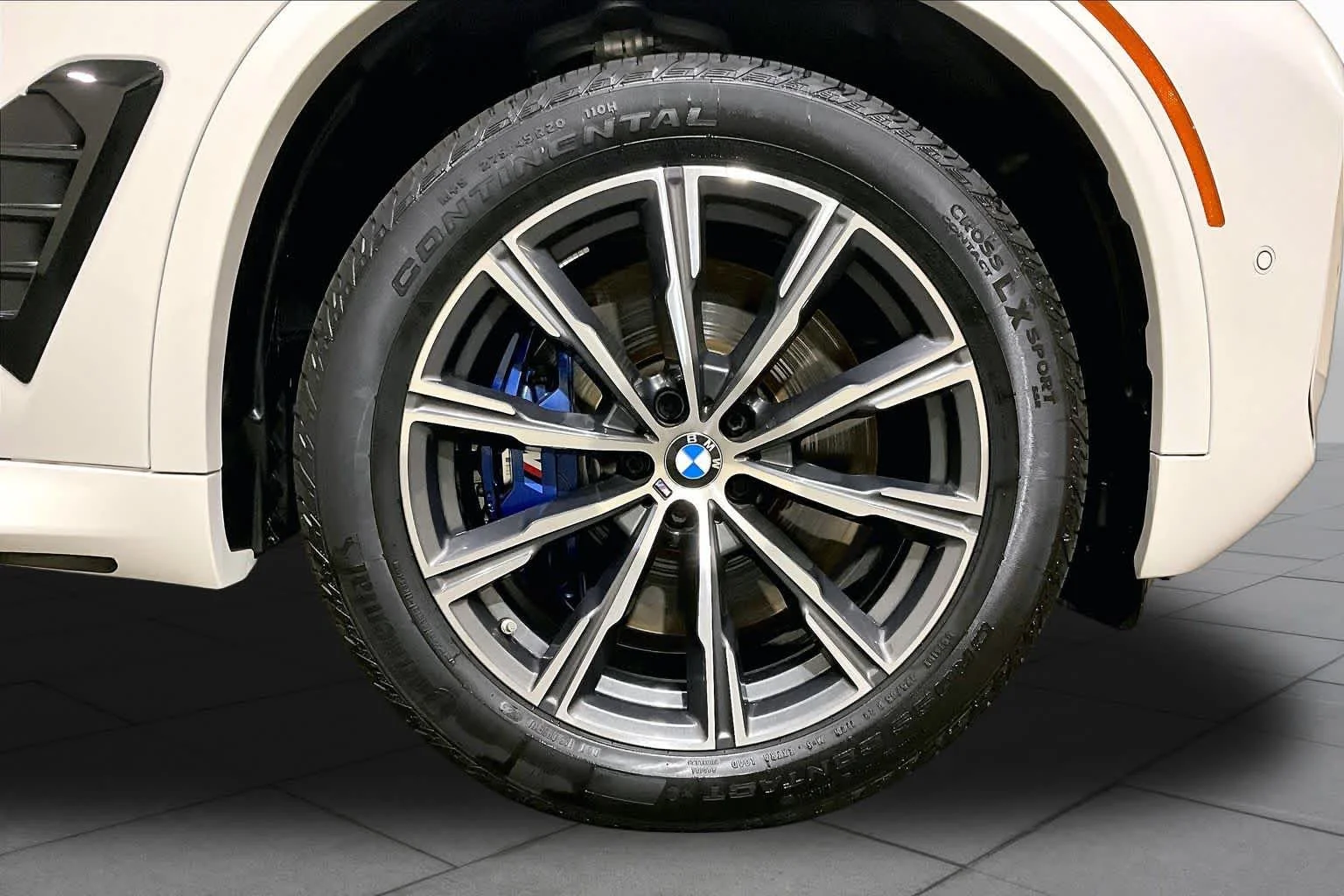 New 2026 Mineral White Metallic BMW M60i image 17