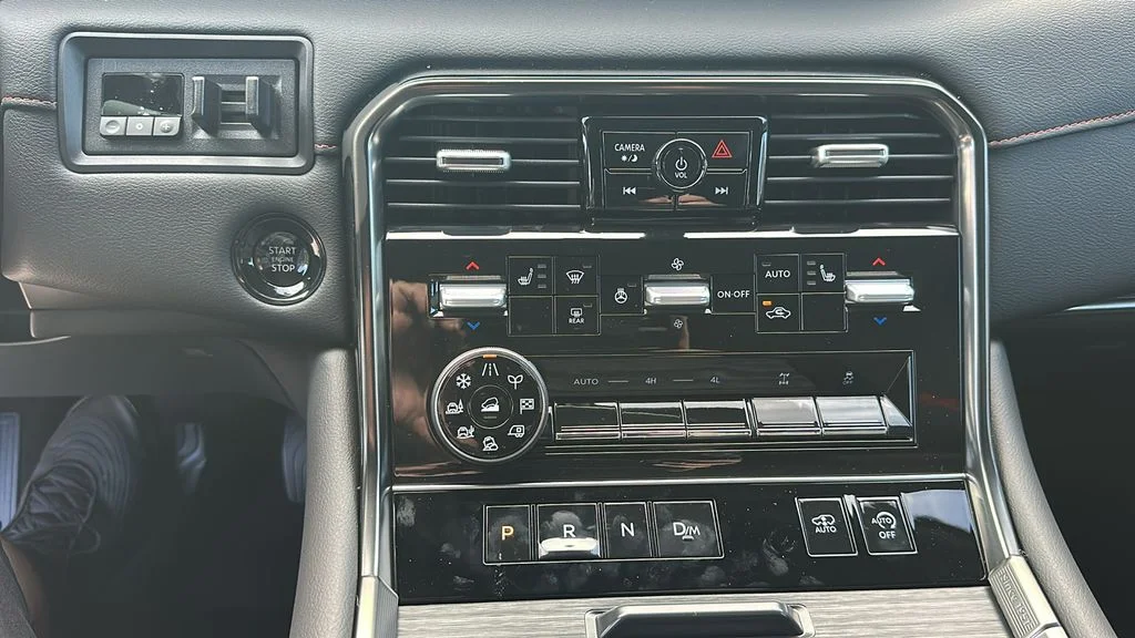 2026 Nissan Armada PRO-4X - Photo 25