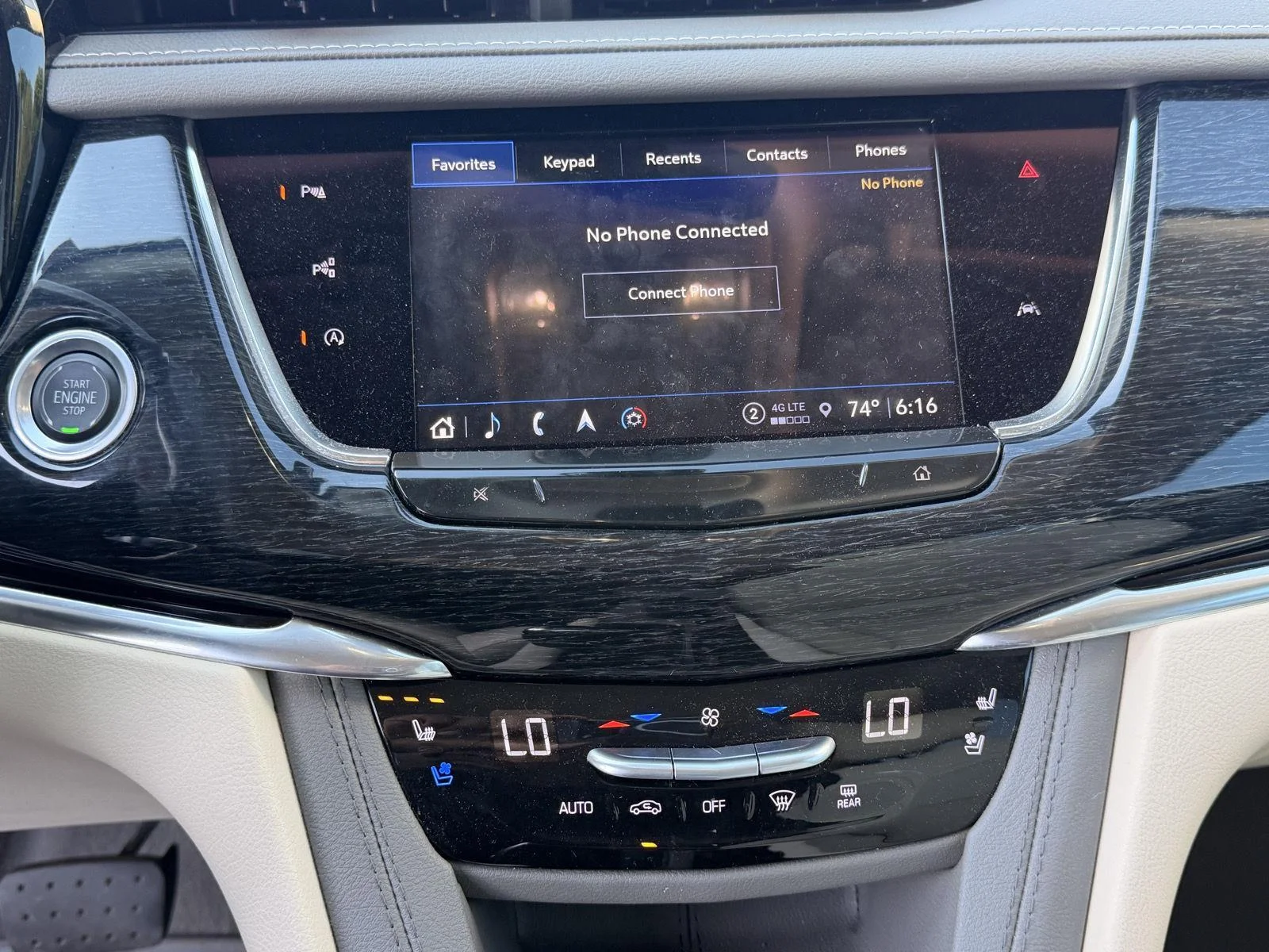 Used 2023 Crystal White Tricoat Cadillac FWD Premium Luxury image 21