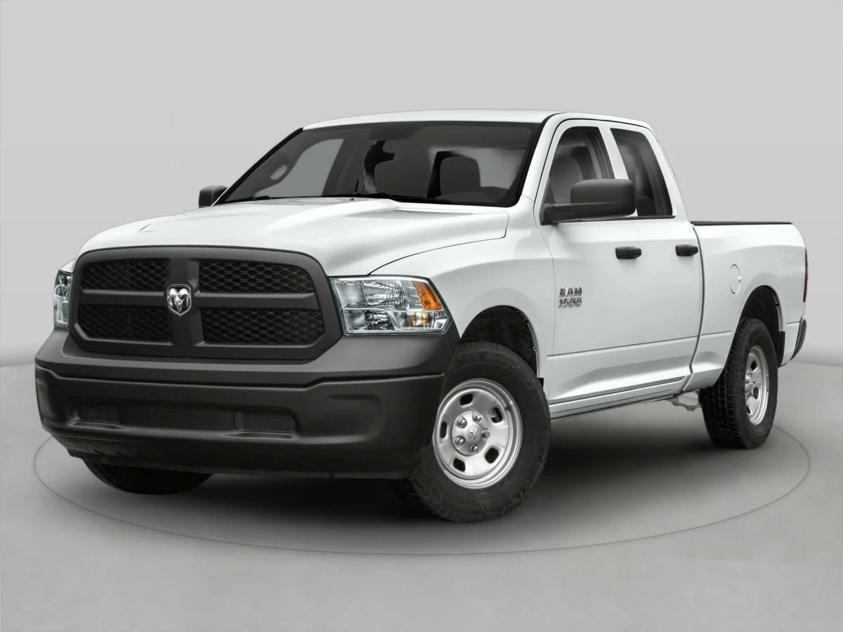 2023 RAM 1500 Classic SLT 4x4 Crew Cab 5'7's photo