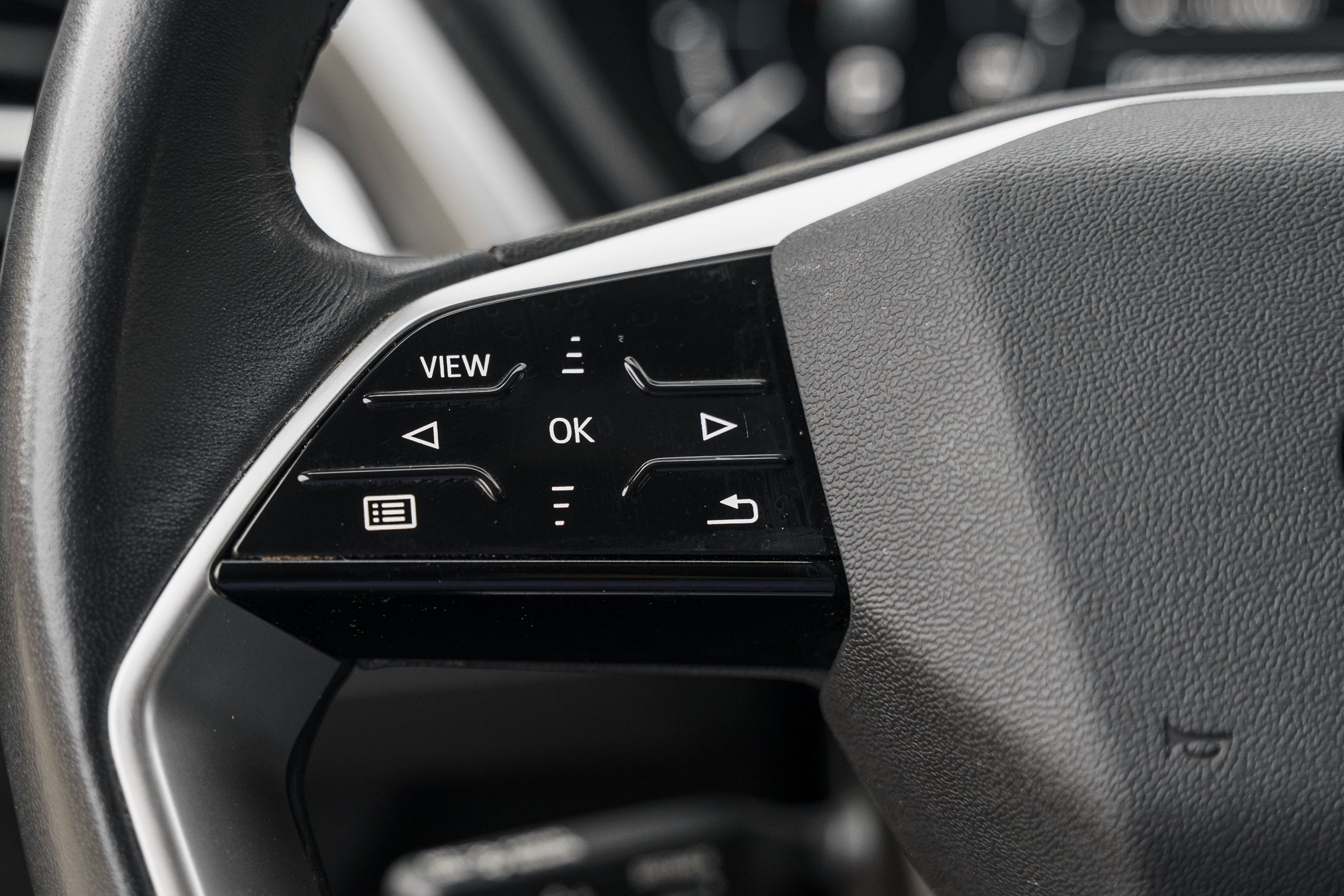Used 2024 Mythos Black Metallic Audi Premium Plus image 15