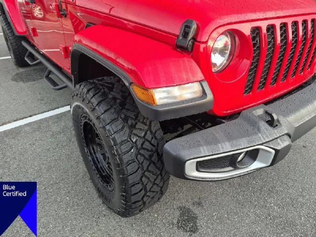 Used 2023 Red Jeep Sport S image 9