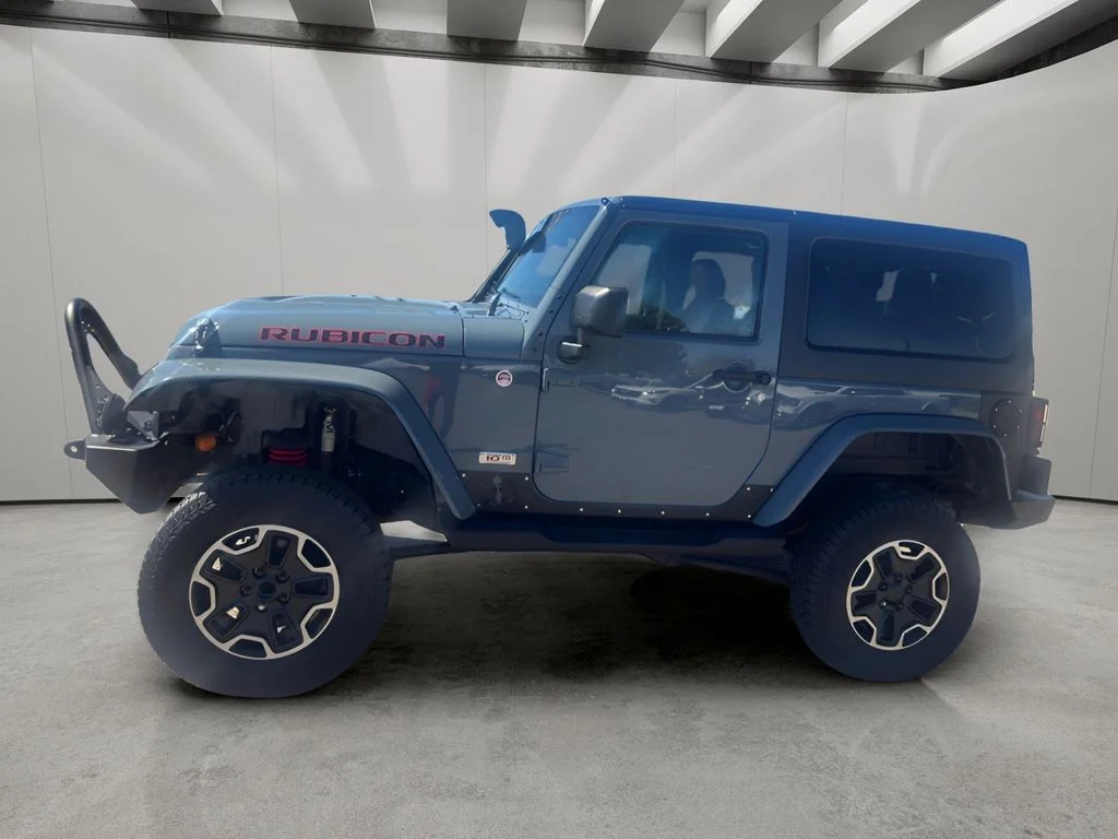 Used 2013  Jeep Rubicon 10th Anniversary image 2