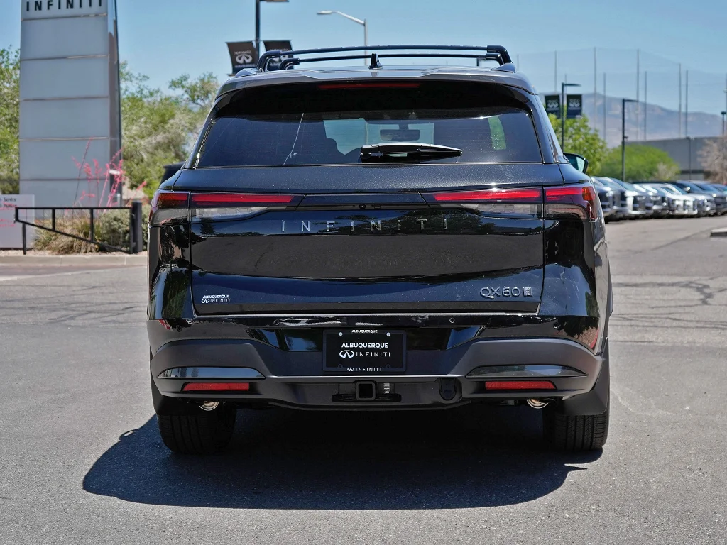 New 2027 2T MNRL BLK INFINITI Autograph AWD image 8