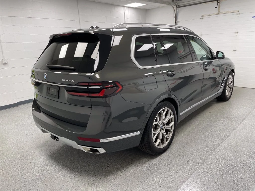 Used 2026 Gray Metallic BMW xDrive40i image 10