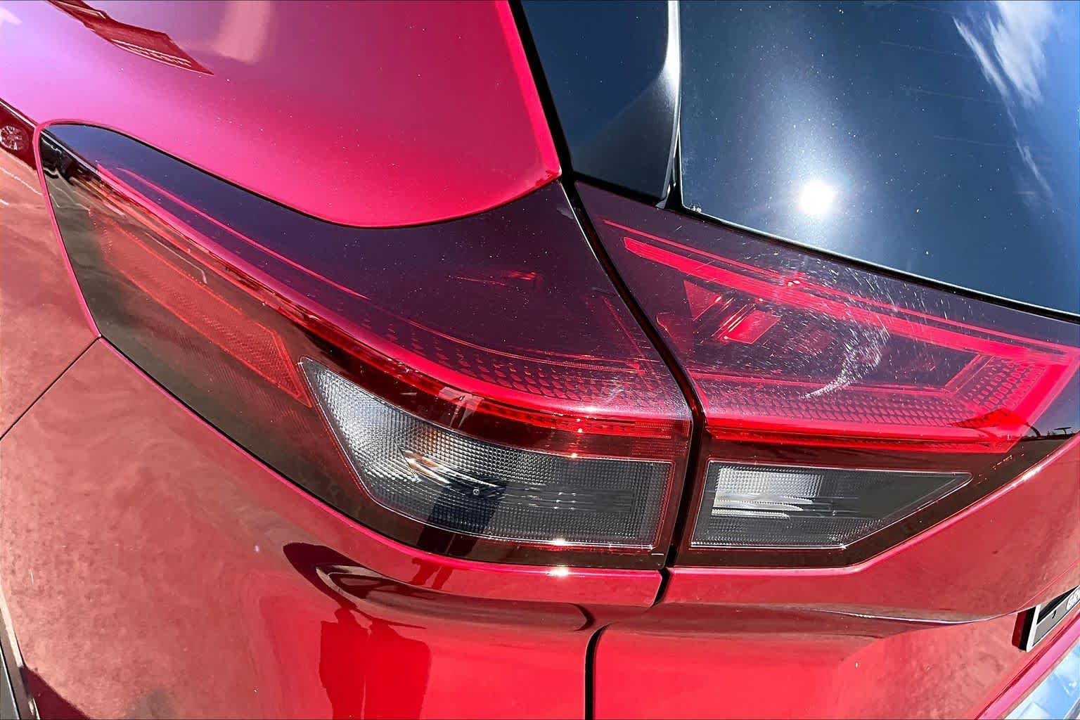 Used 2023 Scarlet Ember Tintcoat Nissan SV image 27