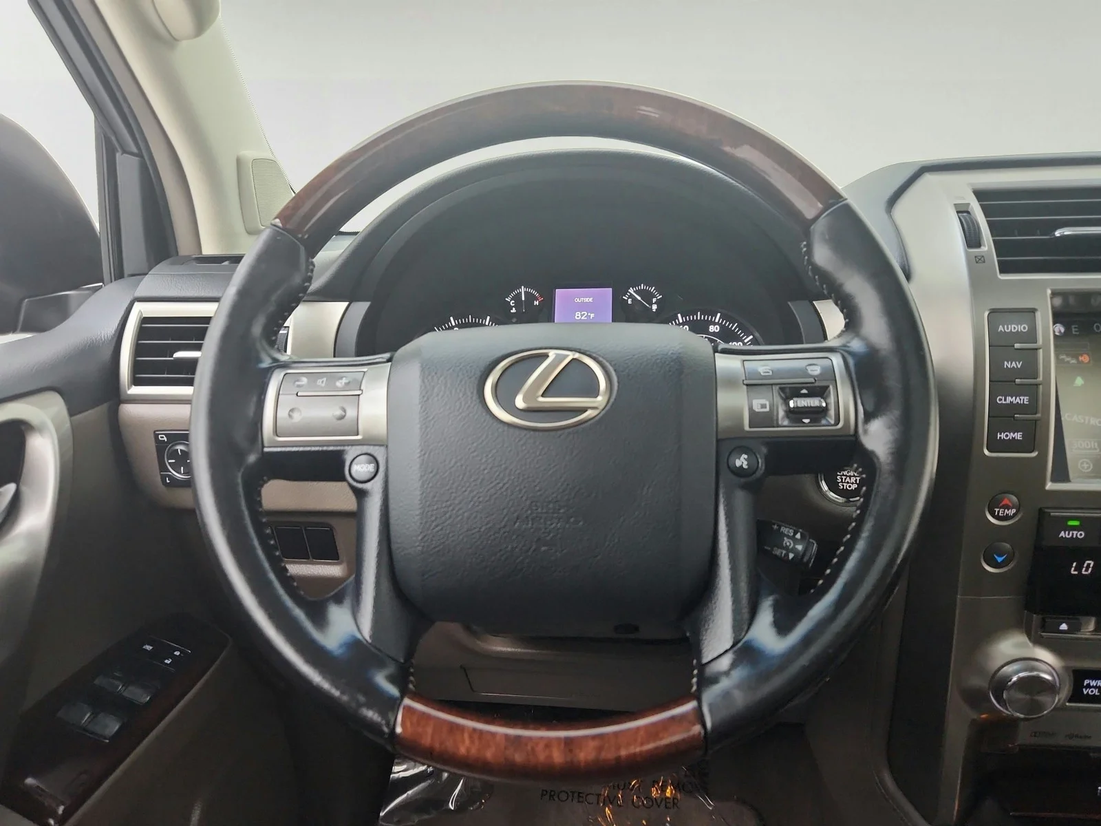 Used 2017 Black Onyx Lexus GX 460 image 32