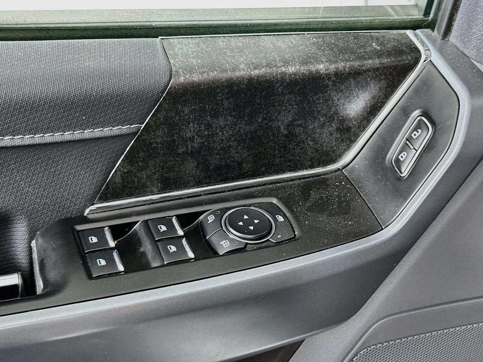 Used 2023 White Ford XL image 19