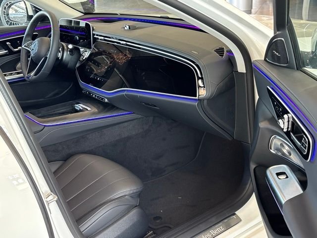 2025 Mercedes-Benz E-Class E350 - Photo 32