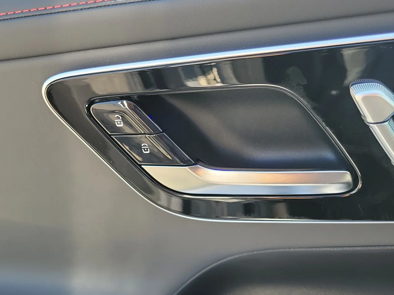 New 2026 Cirrus Silver Metallic Mercedes-Benz AMG® GLC 43 4MATIC® SUV image 26