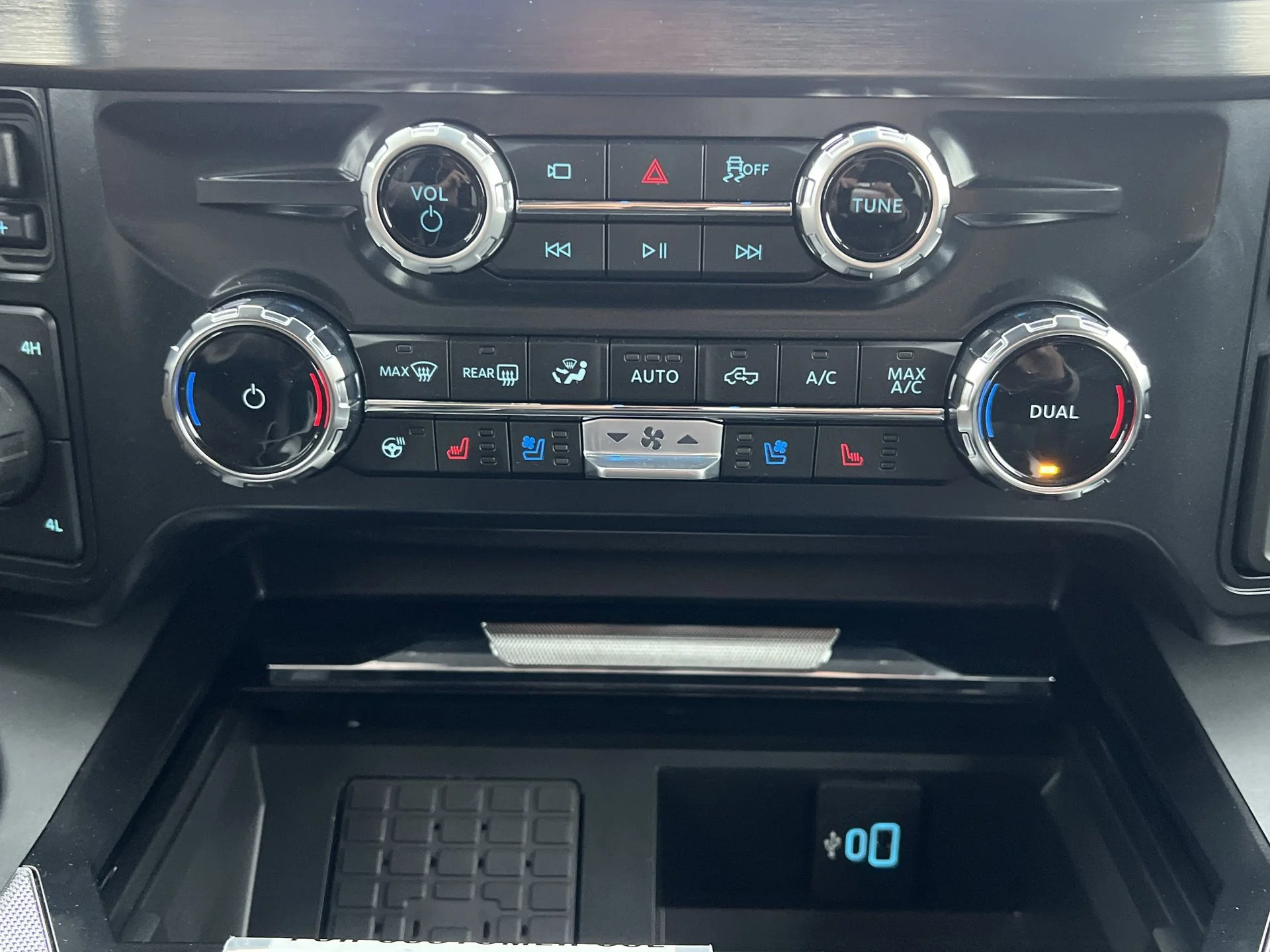 2025 Ford F-350 Super Duty Lariat - Photo 8