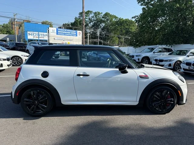 Used 2024 White MINI  image 4