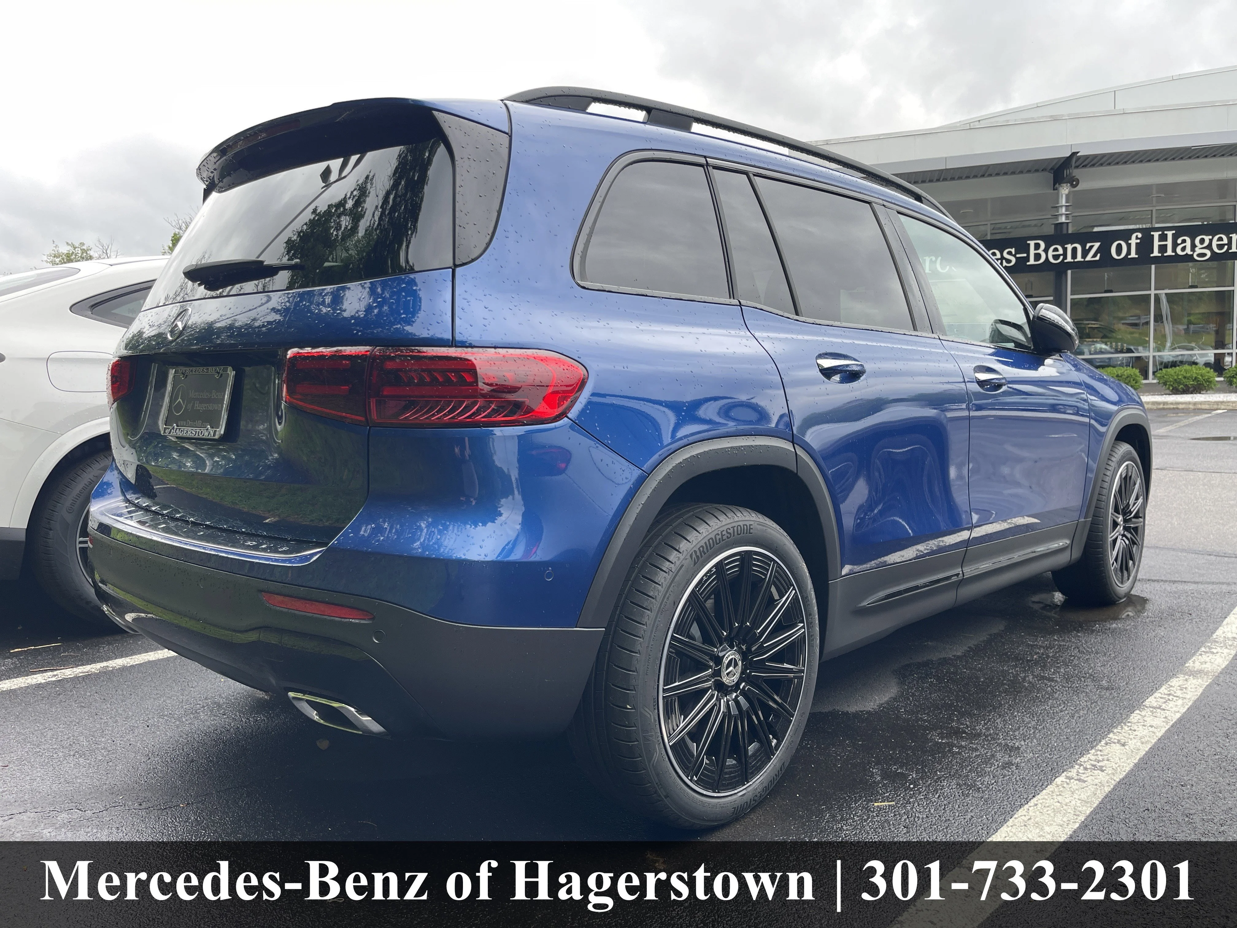 New 2026 Starling Blue Metallic Mercedes-Benz GLB 250 4MATIC® SUV image 7