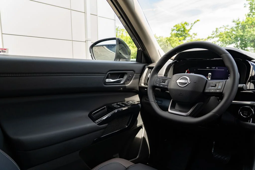 New 2026 Gun Metallic Nissan Platinum image 12