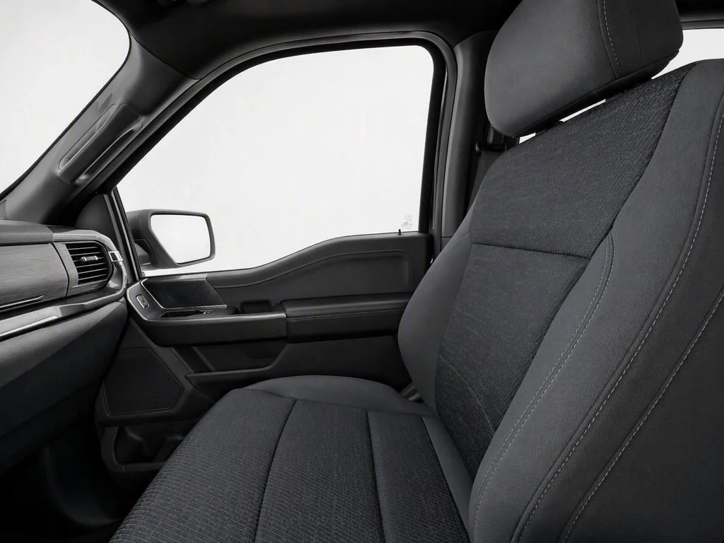 Used 2023 Gray Ford XLT image 15