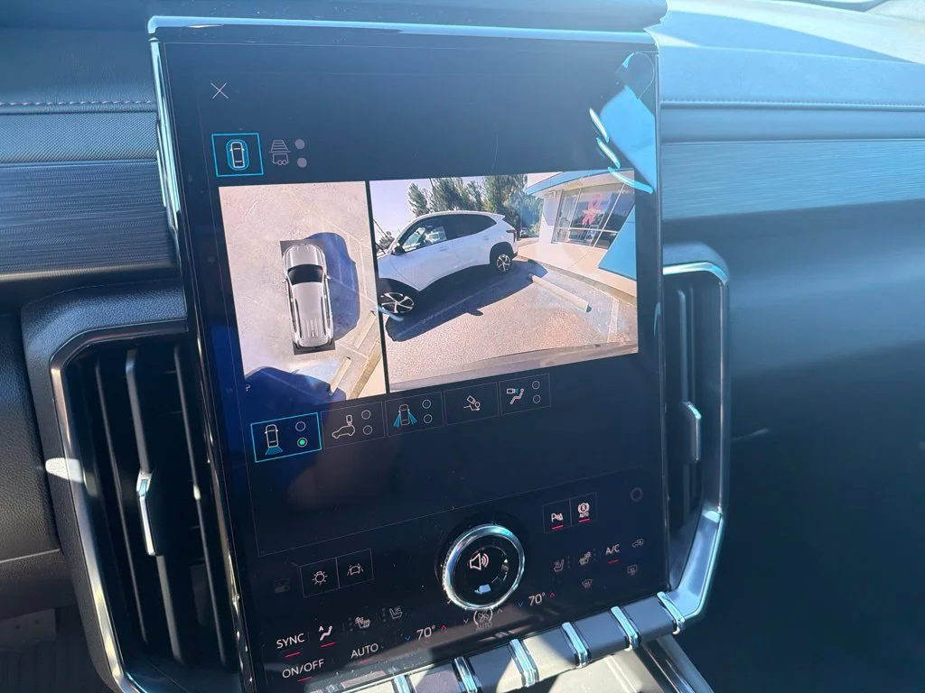 New 2027 Sterling Metallic GMC AT4 image 22